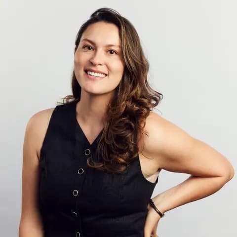 Valeria Navea, headshot